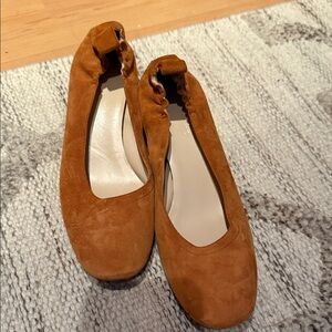 Everlane the Day Italian Suede leather shoes old money style